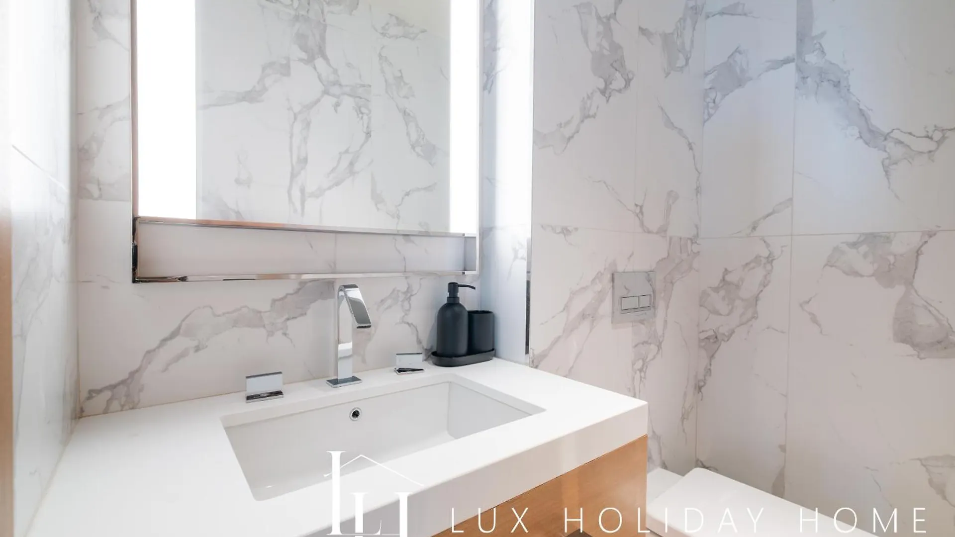 Lux The Address Opera Downtown Suite 迪拜 0*,  阿拉伯联合酋长国