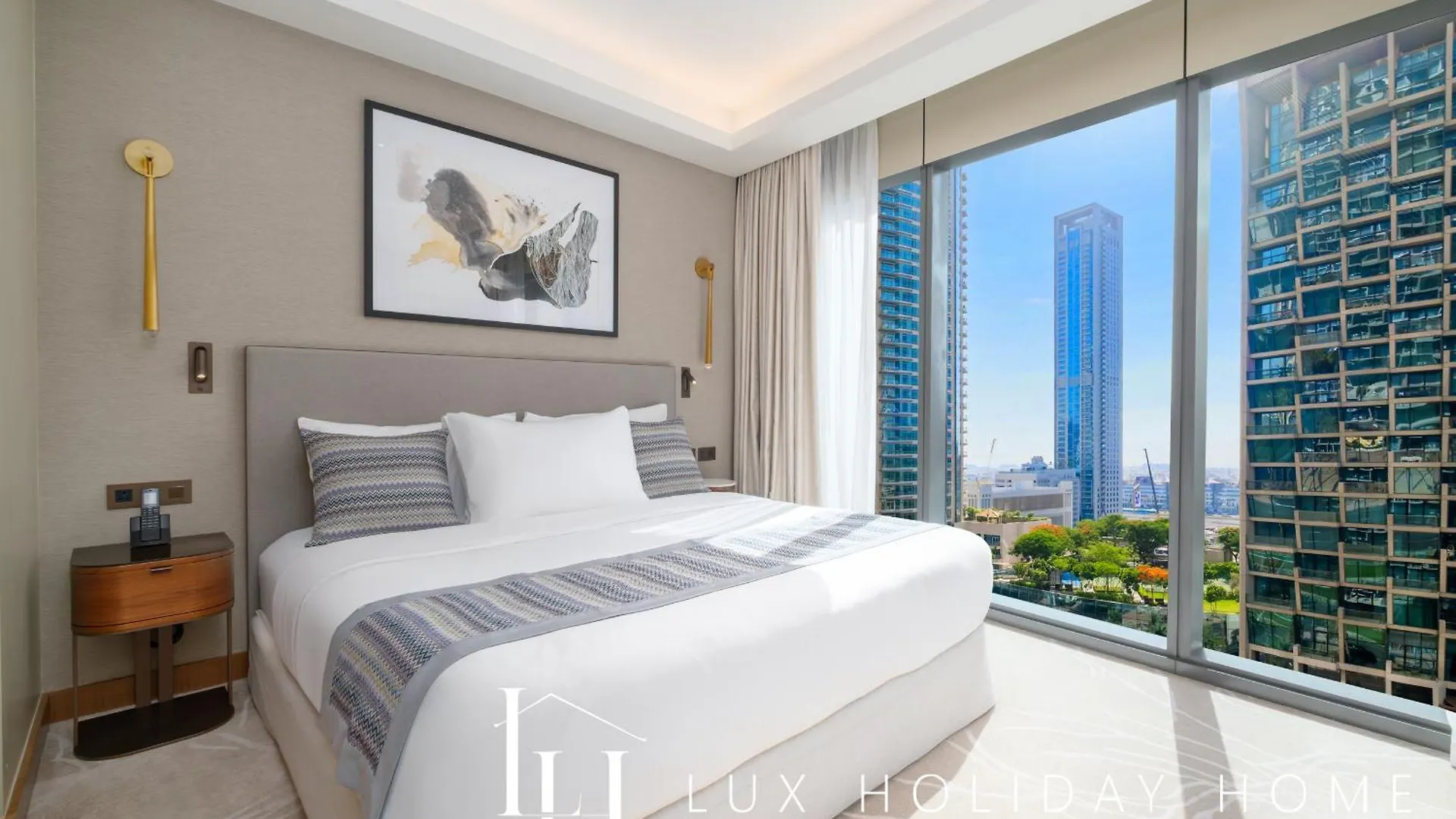 Lux The Address Opera Downtown Suite Dubai